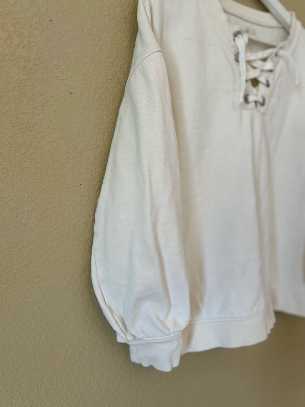 Madewell Lace-Up Henley Crewneck Sweatshirt in Cream - Women Size S - Picture 4 of 9
